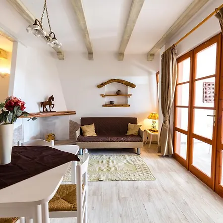 Fronte Monte Apartment