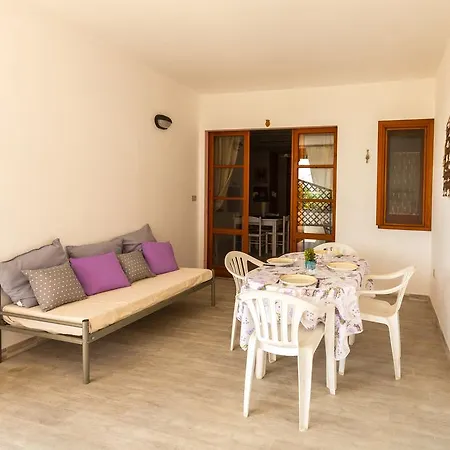 Apartment Fronte Monte Budoni